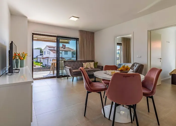 Ap Caci Mit Pool - Istriensonne 0712-0737 *