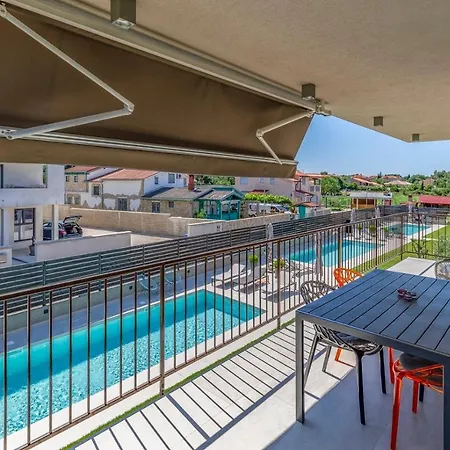 Apartment Ap Caci Mit Pool - Istriensonne 0712-0737 Medulin