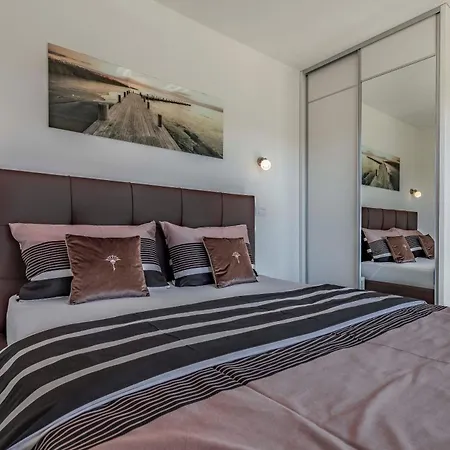 Ap Caci Mit Pool - Istriensonne 0712-0737 Apartment Medulin