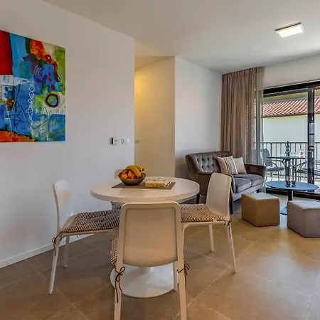 Apartment Ap Caci Mit Pool - Istriensonne 0712-0737 Medulin