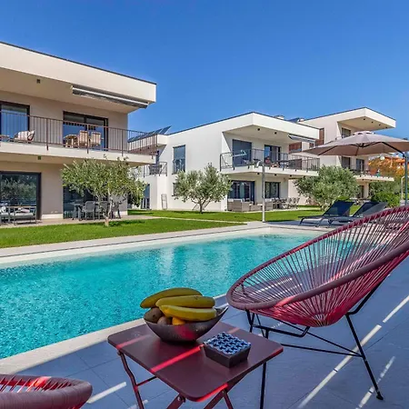 Apartment Ap Caci Mit Pool - Istriensonne 0712-0737 Medulin