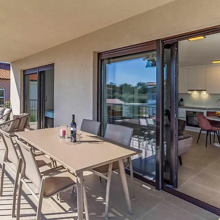 Apartment Ap Caci Mit Pool - Istriensonne 0712-0737 *