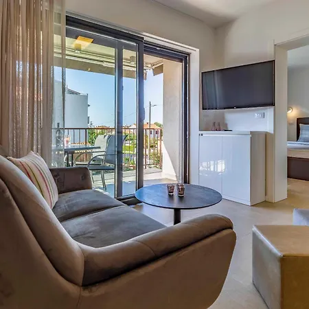 Ap Caci Mit Pool - Istriensonne 0712-0737 Apartamento *